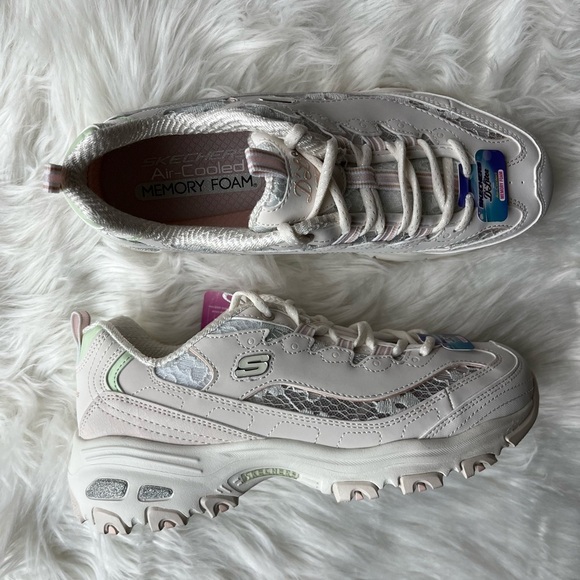 🆕 Skechers Women's D'Lites Memory Foam Sneakers Multicolor Lace Detail Size 7.5 - Picture 1 of 11